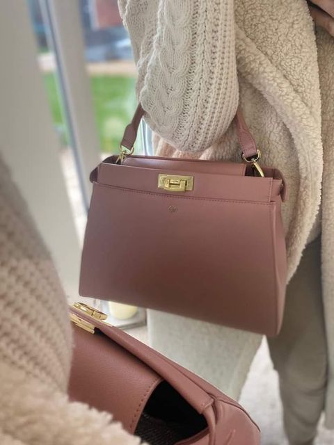 Elm Shoulder Bag in Nude-6