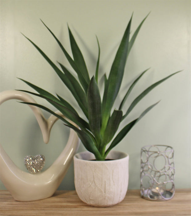 Artificial Yucca Plant, 60cm - Kozeenest