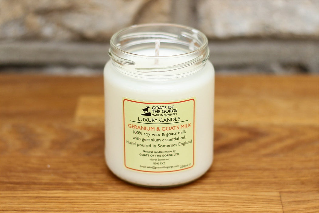 Goats Milk Geranium Candle - Kozeenest